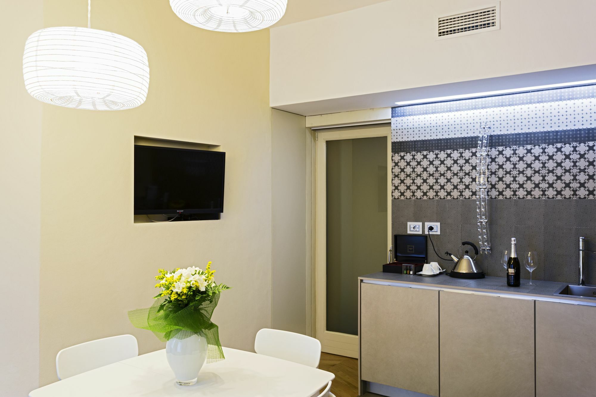 Maison Laghetto - Apartment Suite Milano Exteriör bild
